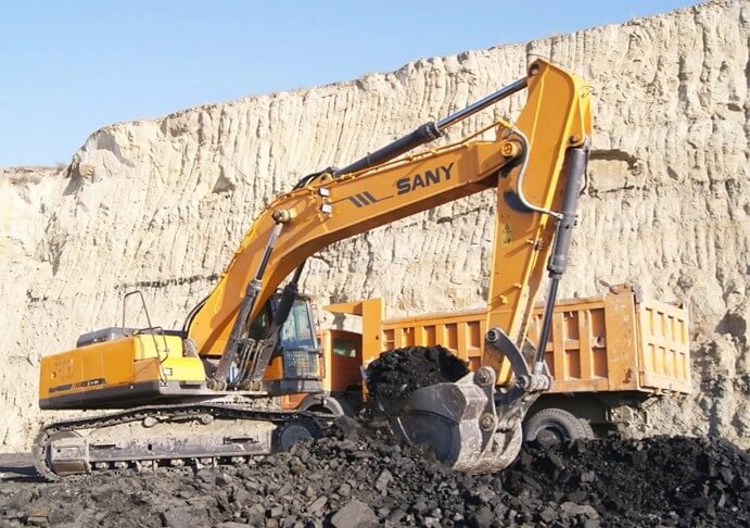 Мощность двигателя и её влияние на эффективность работы экскаватора